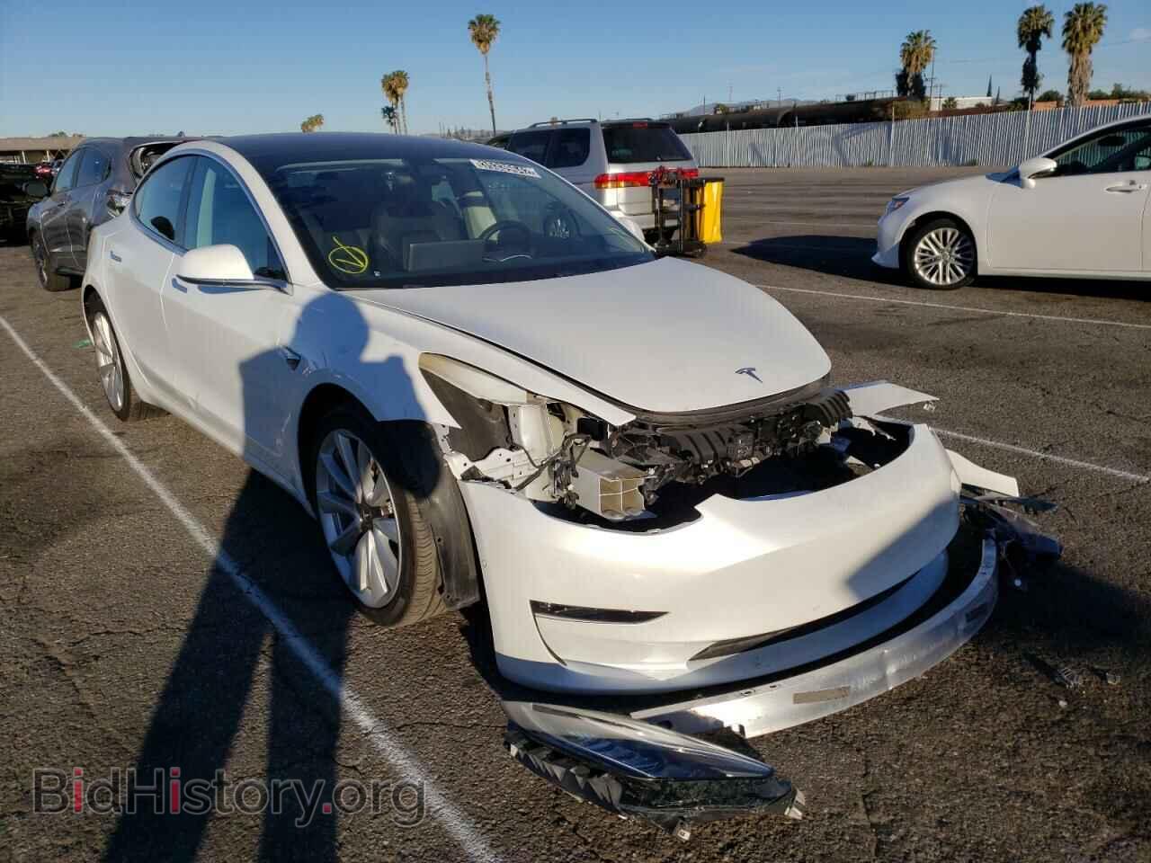 Фотография 5YJ3E1EB9KF437093 - TESLA MODEL 3 2019