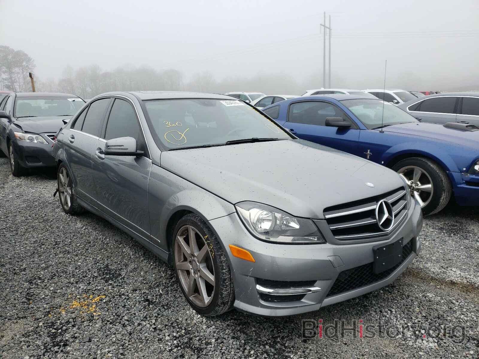 Photo WDDGF4HB3EA962049 - MERCEDES-BENZ C CLASS 2014