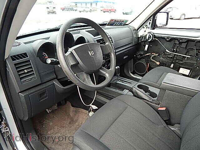 2011 DODGE NITRO - VIN: 1D4PT4GK5BW600889 - Photo 5