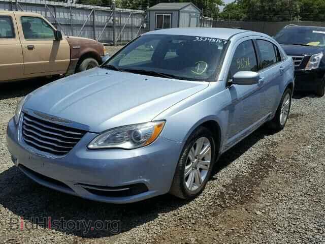 2013 CHRYSLER 200 - VIN: 1C3CCBAB9DN686973 - Фото 2