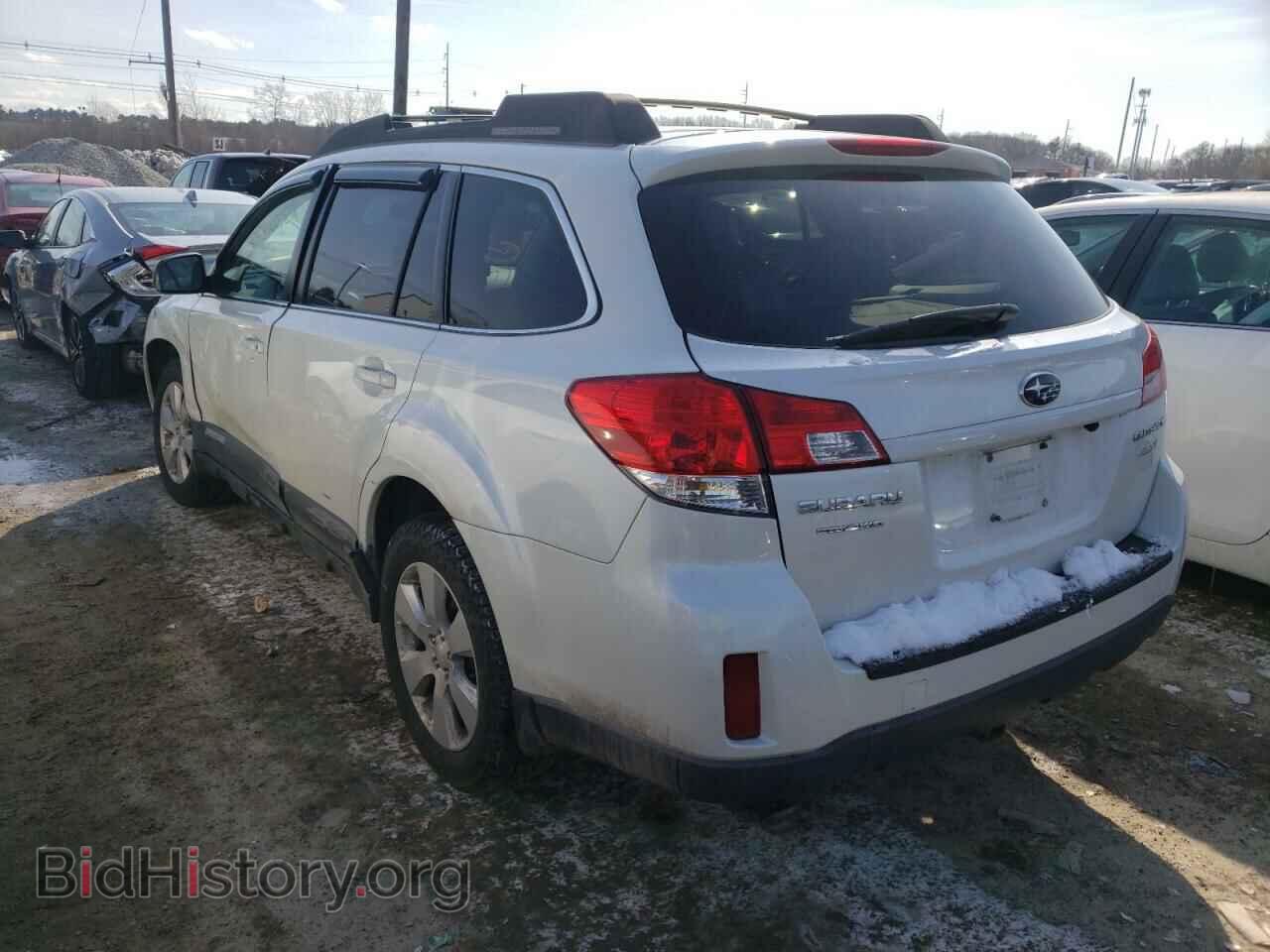 2011 SUBARU OUTBACK - VIN: 4S4BRBCC6B3358992 - Photo 3
