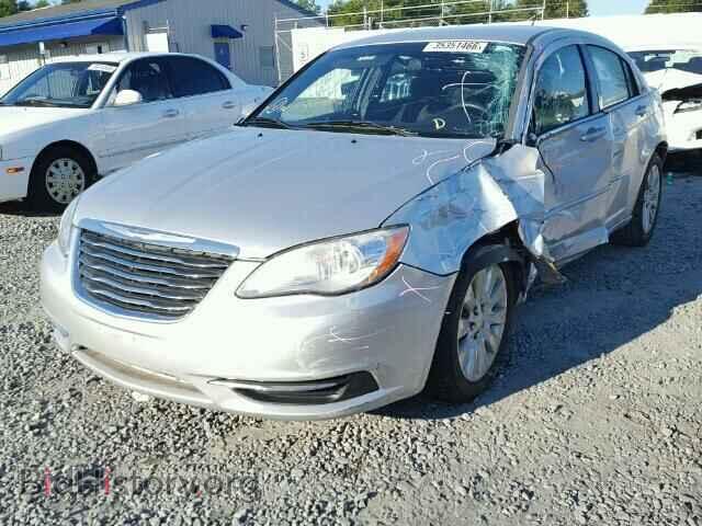 2012 CHRYSLER 200 - VIN: 1C3CCBABXCN228860 - Фото 2