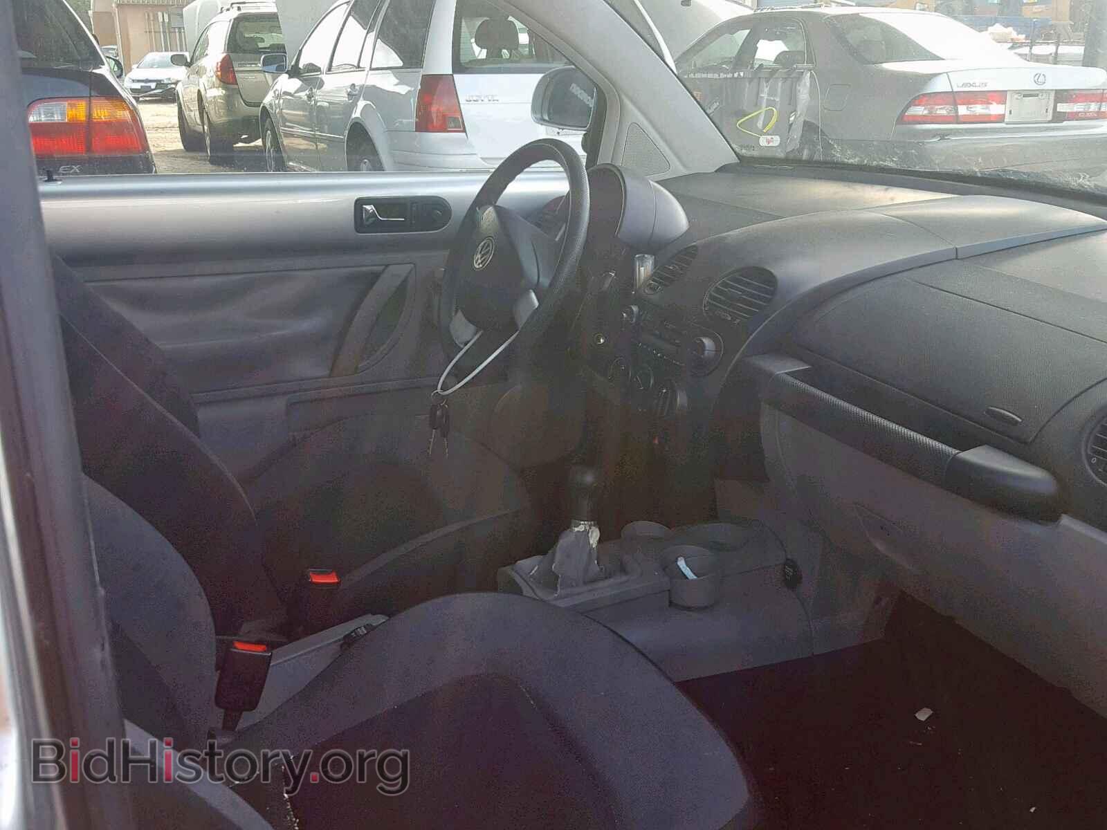 2000 VOLKSWAGEN BEETLE - VIN: 3VWBC21C7YM490964 - Фото 5