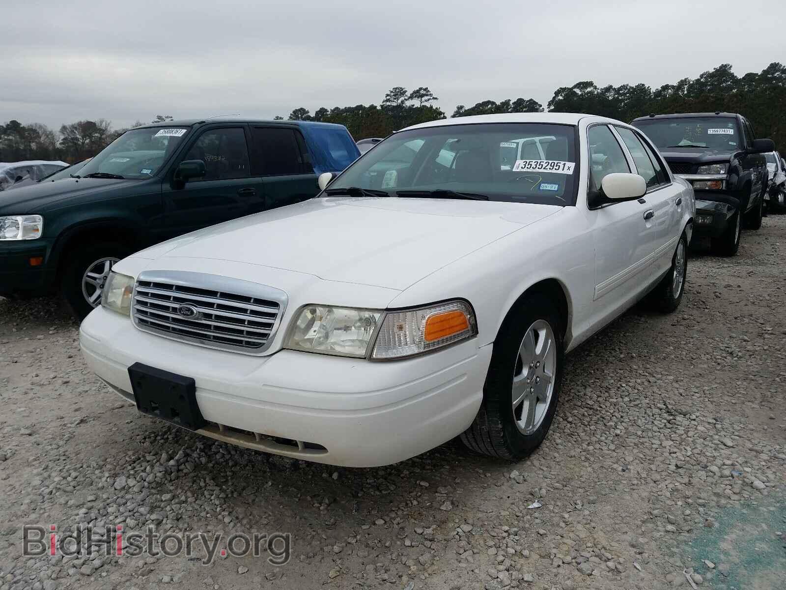 2011 FORD CROWN VIC - VIN: 2FABP7EV0BX174775 - Фото 2