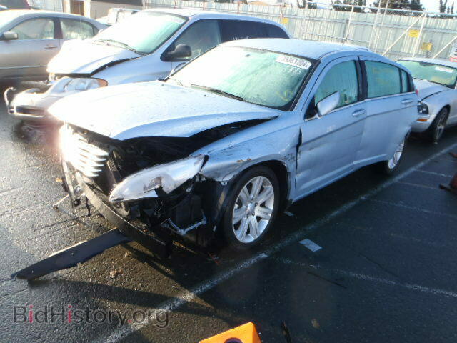2013 CHRYSLER 200 - VIN: 1C3CCBAB8DN686978 - Фото 2