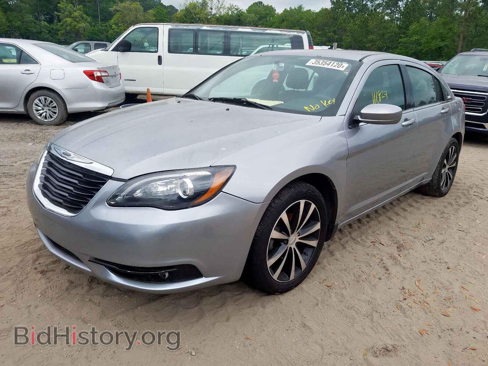 2013 CHRYSLER 200 - VIN: 1C3CCBBB3DN612026 - Фото 2