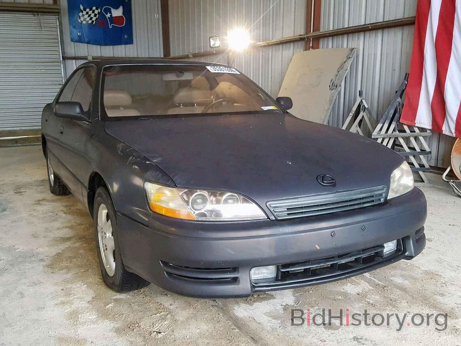 Photo JT8BF12G7T0158958 - LEXUS ES300 1996