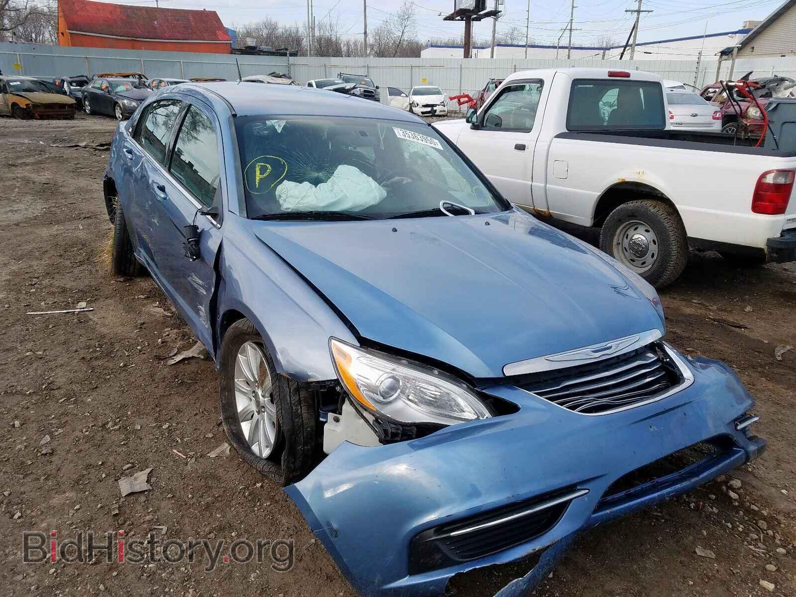 Photo 1C3BC1FB6BN606556 - CHRYSLER 200 2011