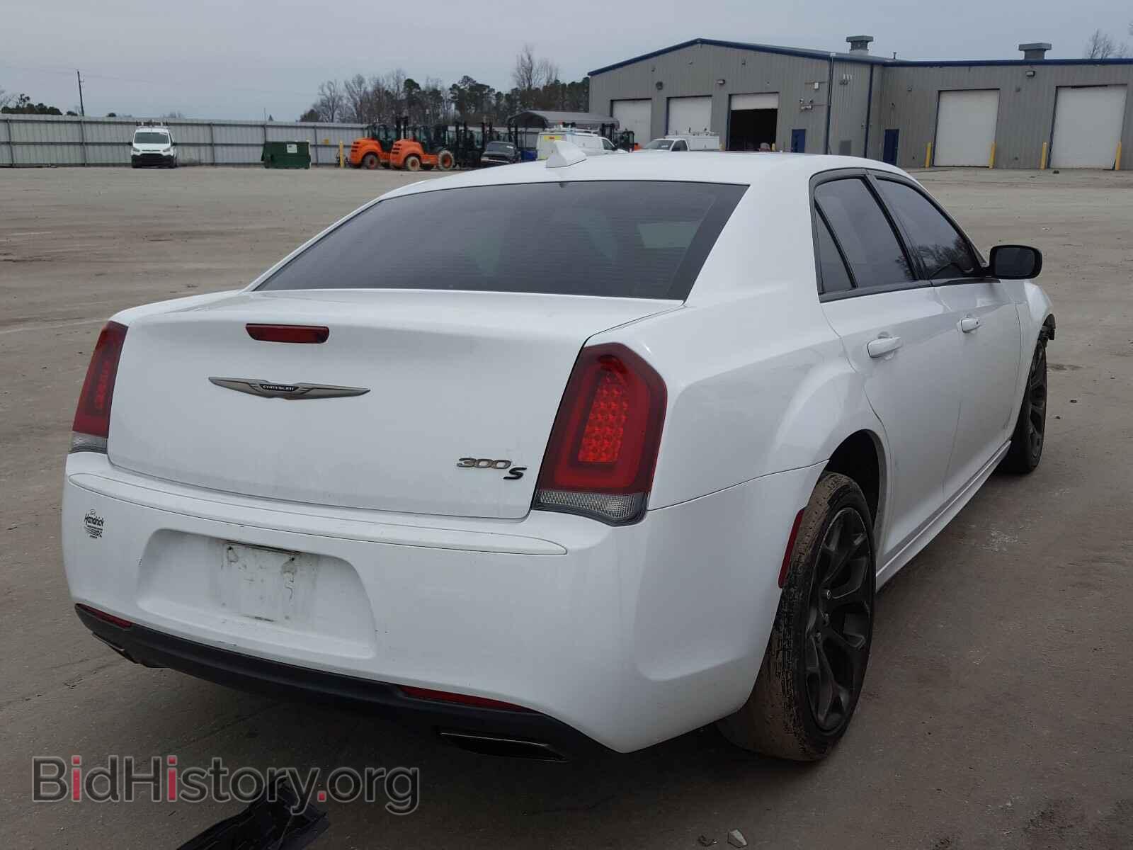 2016 CHRYSLER 300 - VIN: 2C3CCABGXGH310879 - Фото 4