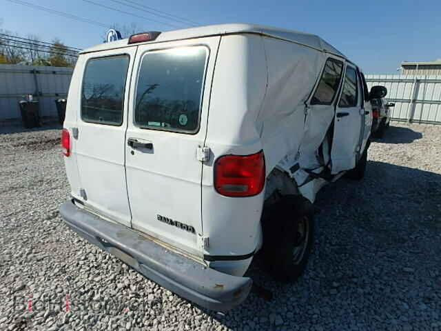 1998 Dodge RAM VAN (VIN 2B7HB11Y8WK104167) — photo 4 of 10