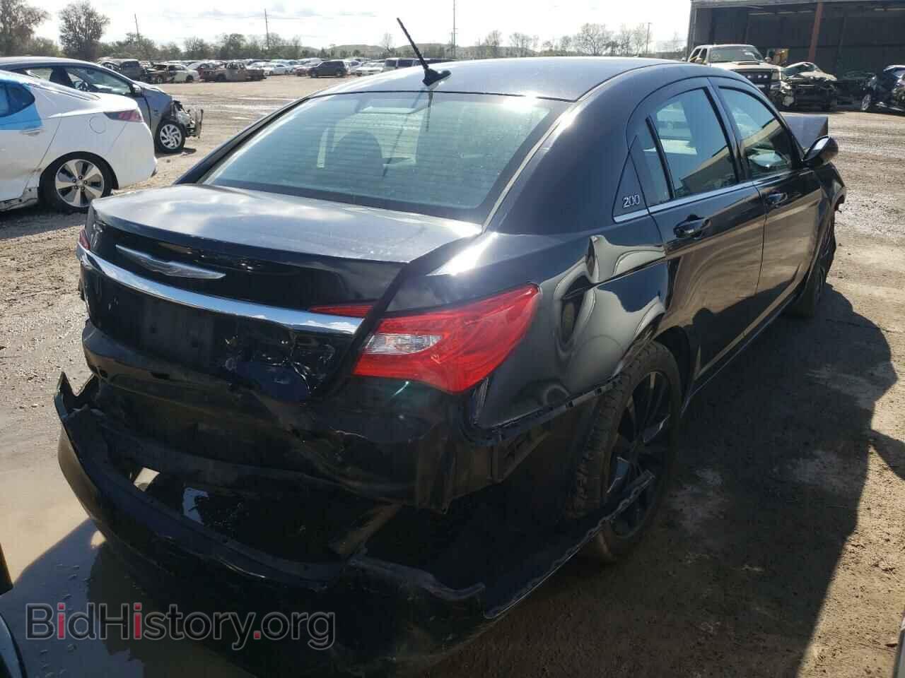 2013 CHRYSLER 200 - VIN: 1C3CCBAB0DN586700 - Photo 4