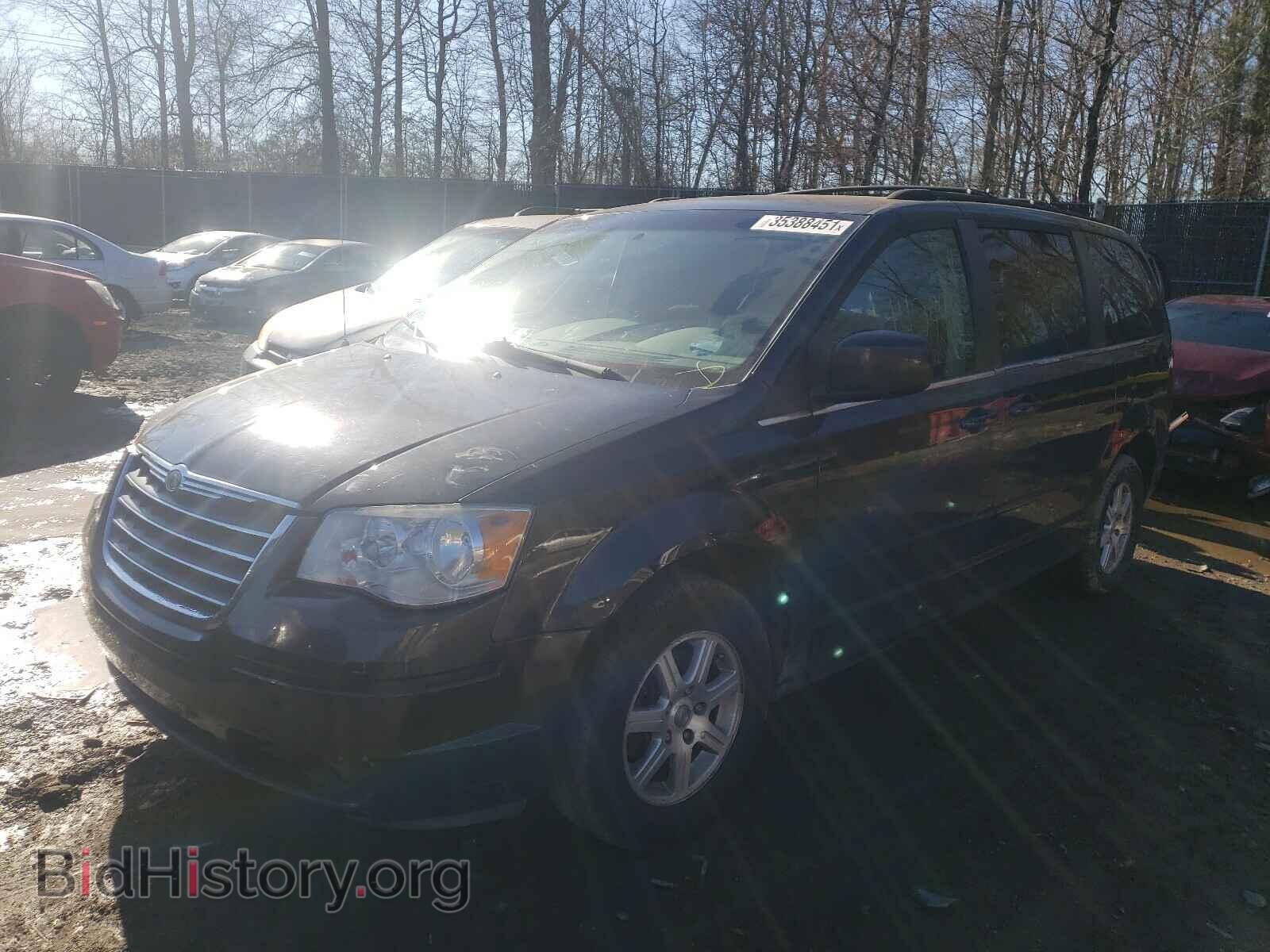 2008 CHRYSLER MINIVAN - VIN: 2A8HR54P48R723907 - Фото 2