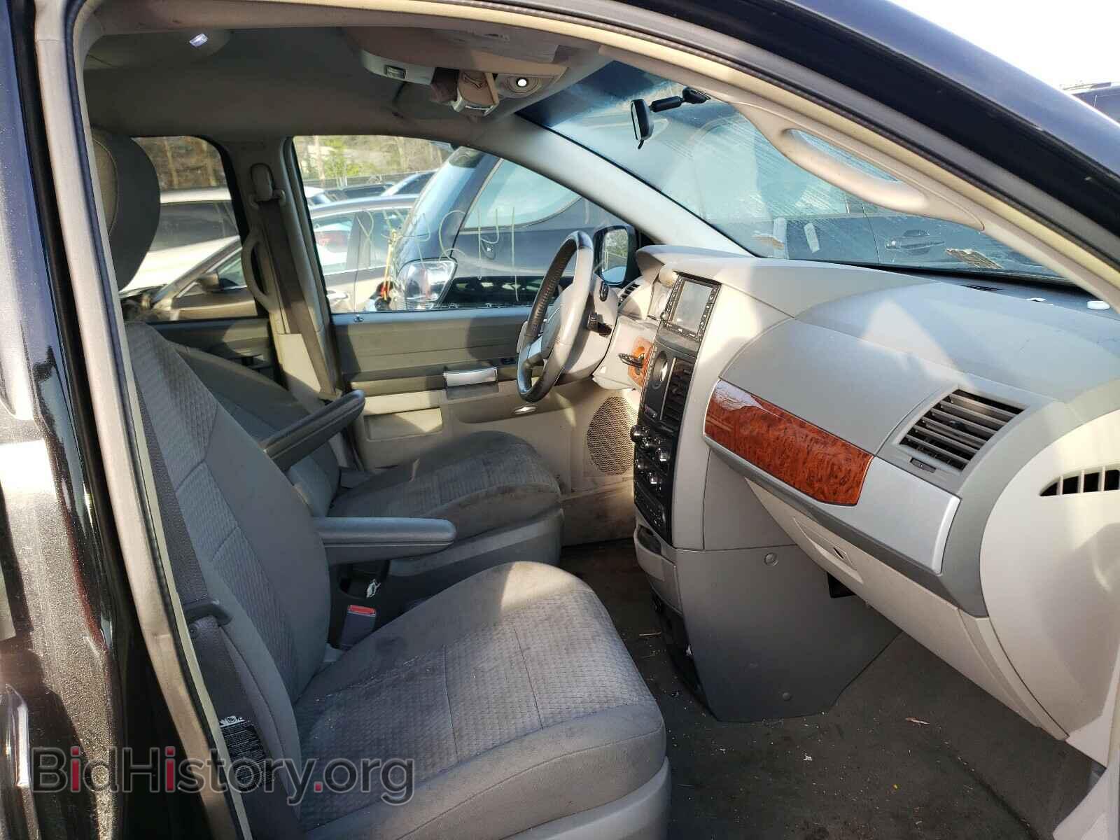 2008 CHRYSLER MINIVAN - VIN: 2A8HR54P48R723907 - Фото 5