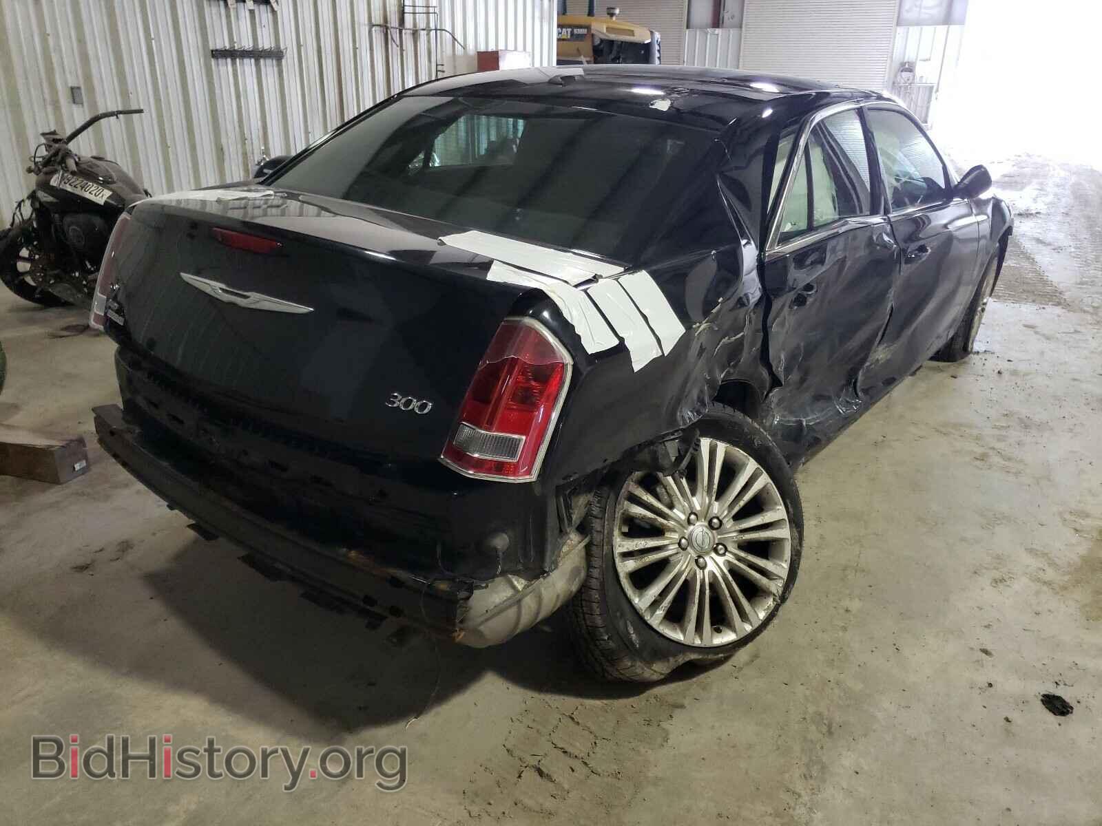 2013 CHRYSLER 300 - VIN: 2C3CCARG9DH617414 - Фото 4