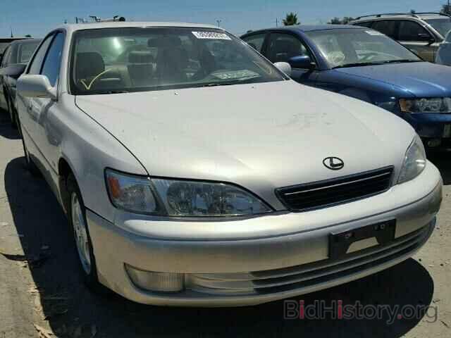 Photo JT8BF28G5X0202040 - LEXUS ES300 1999