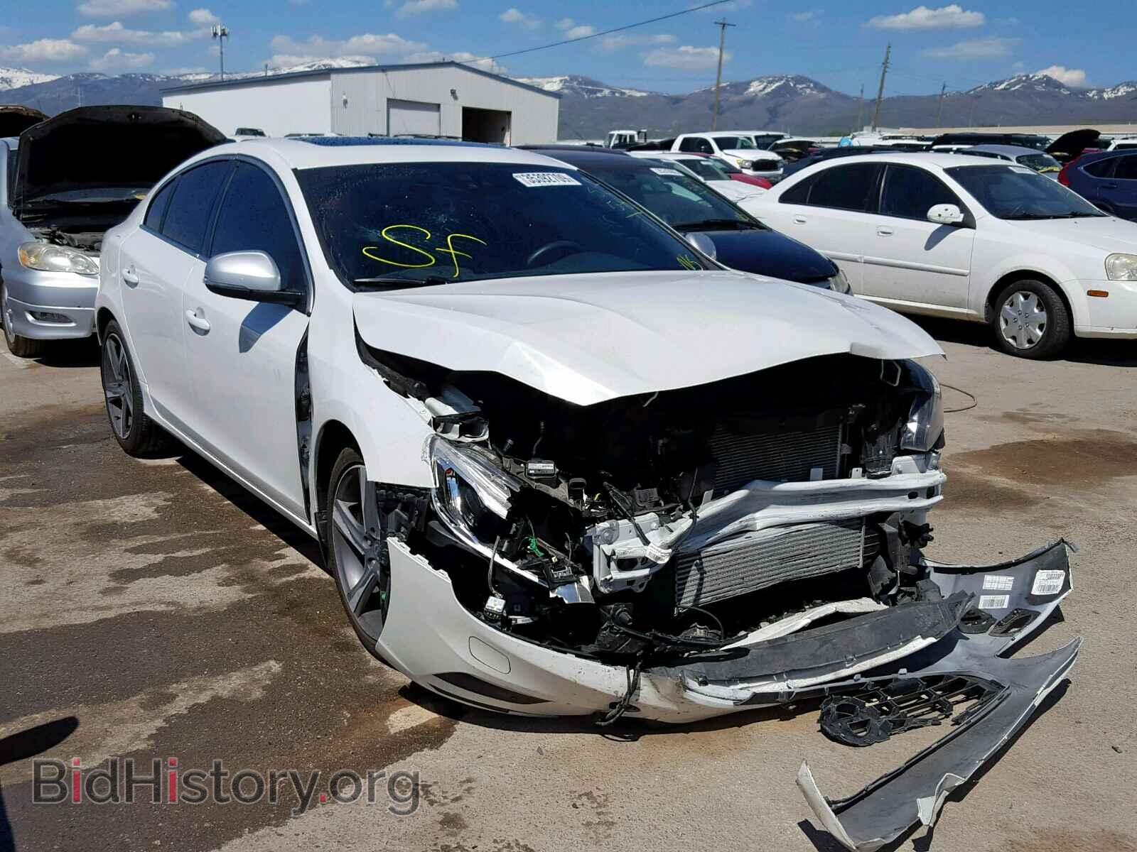 Фотография YV1902THXF2309437 - VOLVO S60 2015