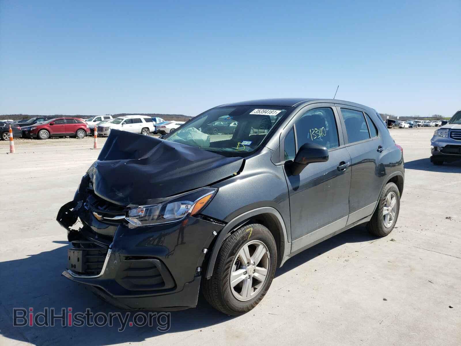 2020 CHEVROLET TRAX - VIN: 3GNCJKSB2LL212532 - Фото 2