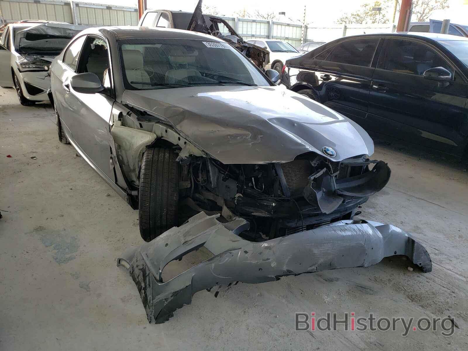 Photo WBAKG7C5XBE599190 - BMW 3 SERIES 2011