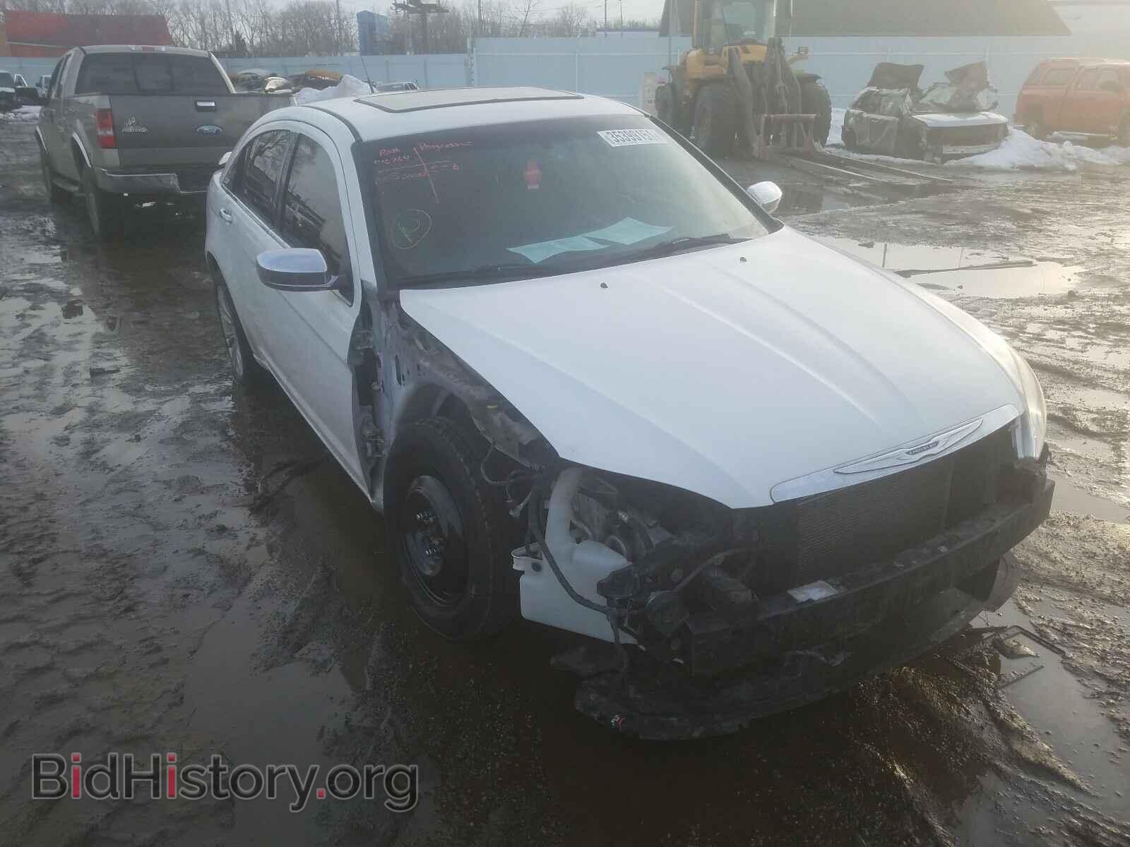 Photo 1C3BC2FGXBN520037 - CHRYSLER 200 2011
