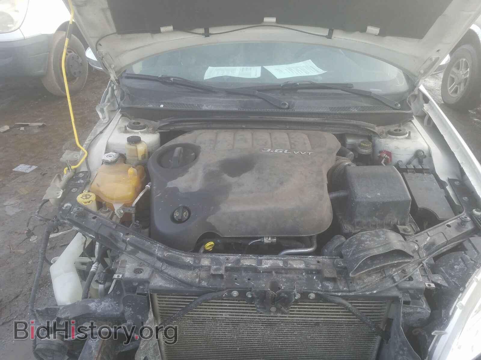 2011 CHRYSLER 200 - VIN: 1C3BC2FGXBN520037 - Фото 7