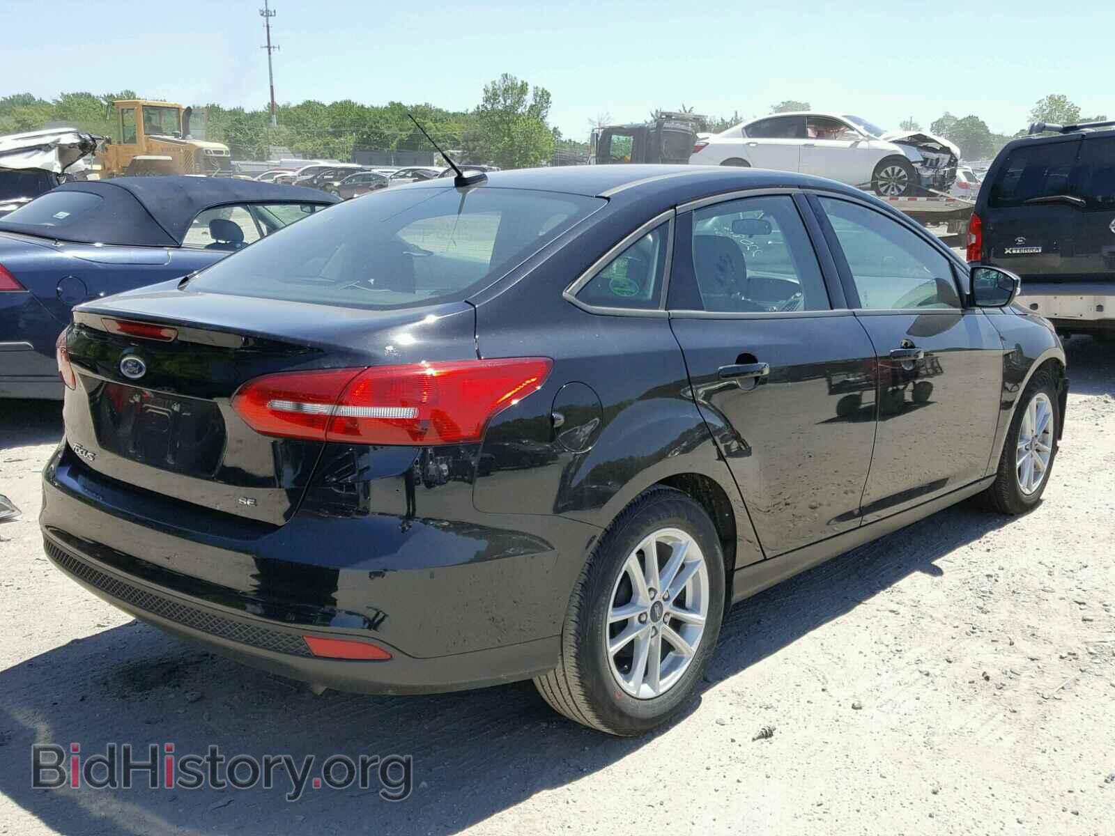 2017 FORD FOCUS - VIN: 1FADP3F24HL220846 - Photo 4