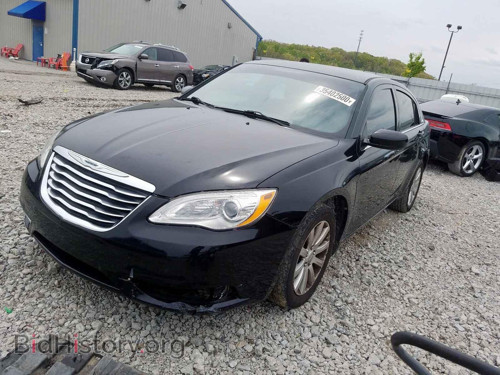 2012 CHRYSLER 200 - VIN: 1C3CCBBB3CN113953 - Фото 2