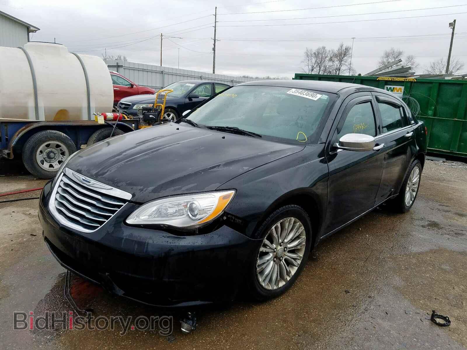 2012 CHRYSLER 200 - VIN: 1C3CCBCB0CN205584 - Фото 2