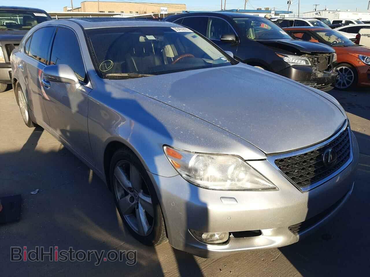 Photo JTHGL1EF8A5040158 - LEXUS LS460 2010