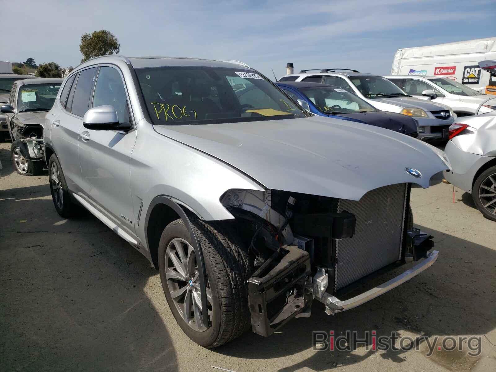 Photo 5UXTR9C50JLD66573 - BMW X3 2018