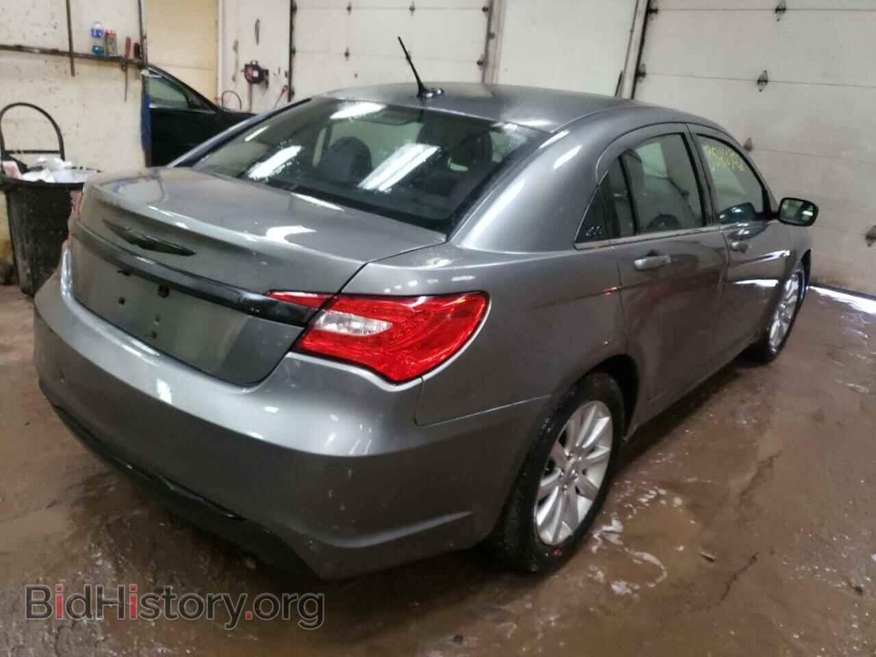 2013 CHRYSLER 200 - VIN: 1C3CCBBB8DN557850 - Фото 4
