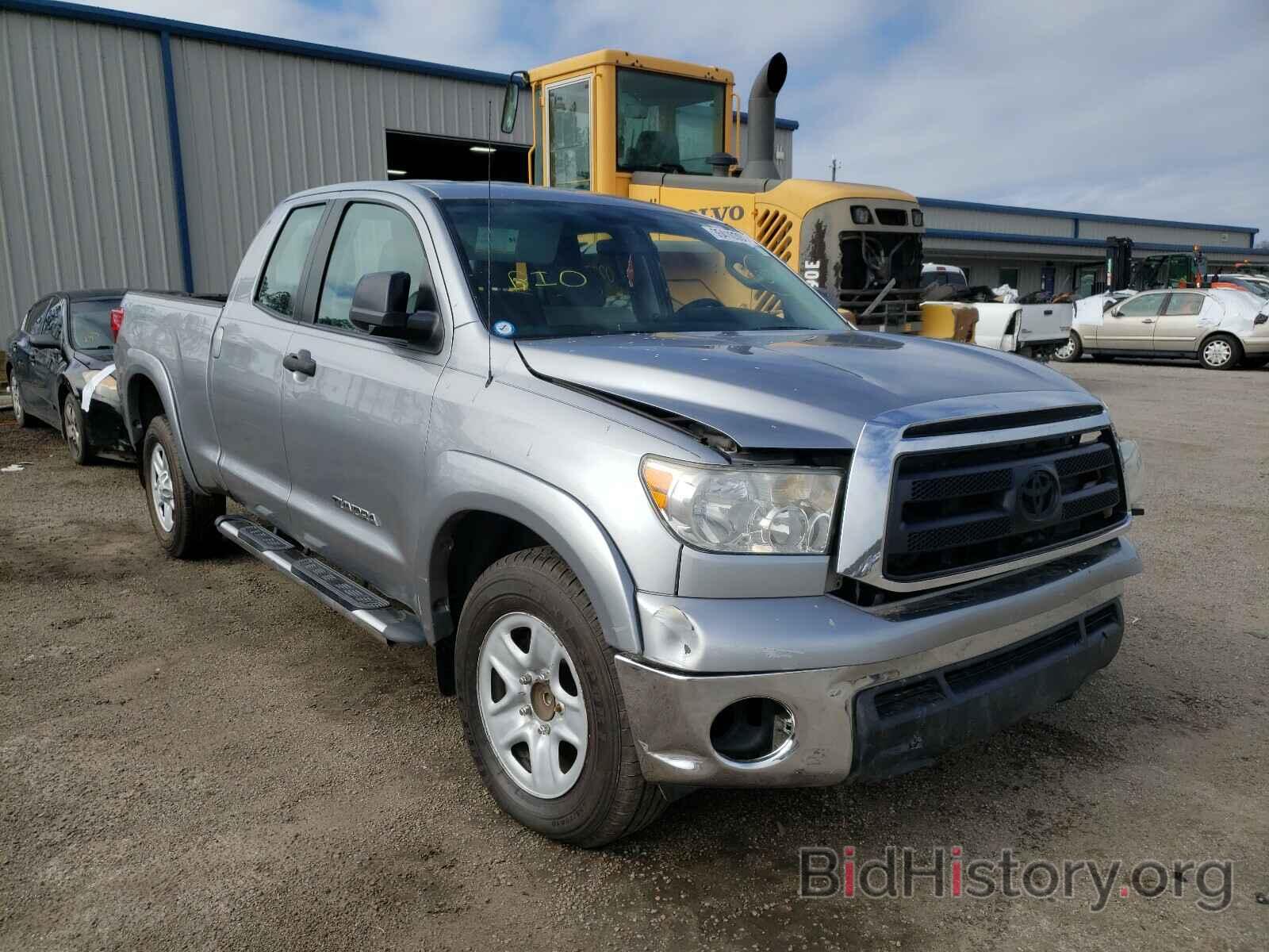 Фотография 5TFRM5F12CX050404 - TOYOTA TUNDRA 2012