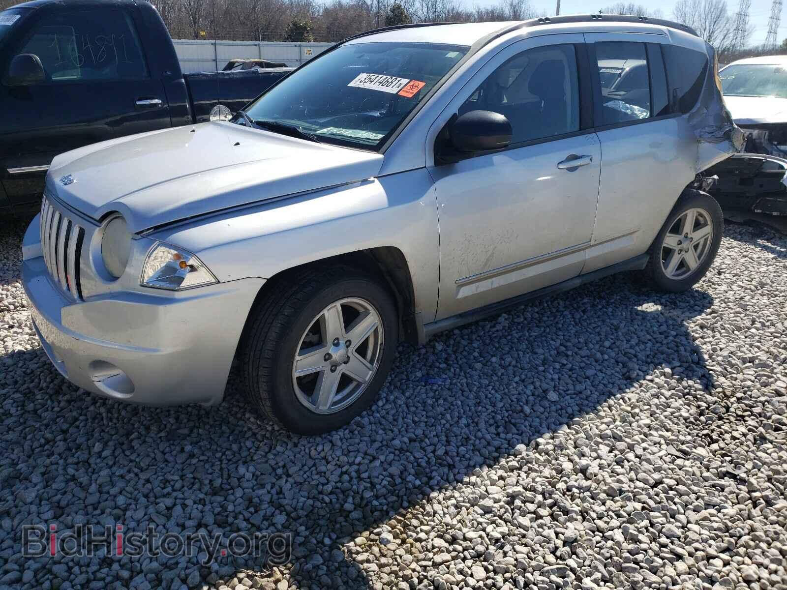 2010 JEEP COMPASS - VIN: 1J4NT4FB1AD604741 - Фото 2