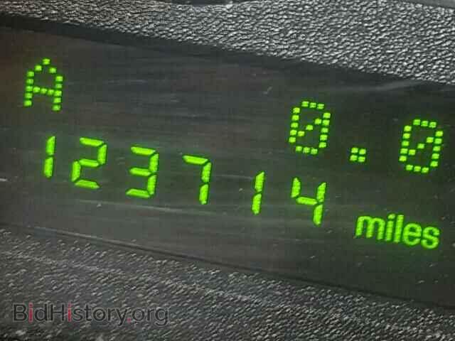2005 FORD TBIRD - VIN: 1FAHP60A95Y104723 - Фото 8