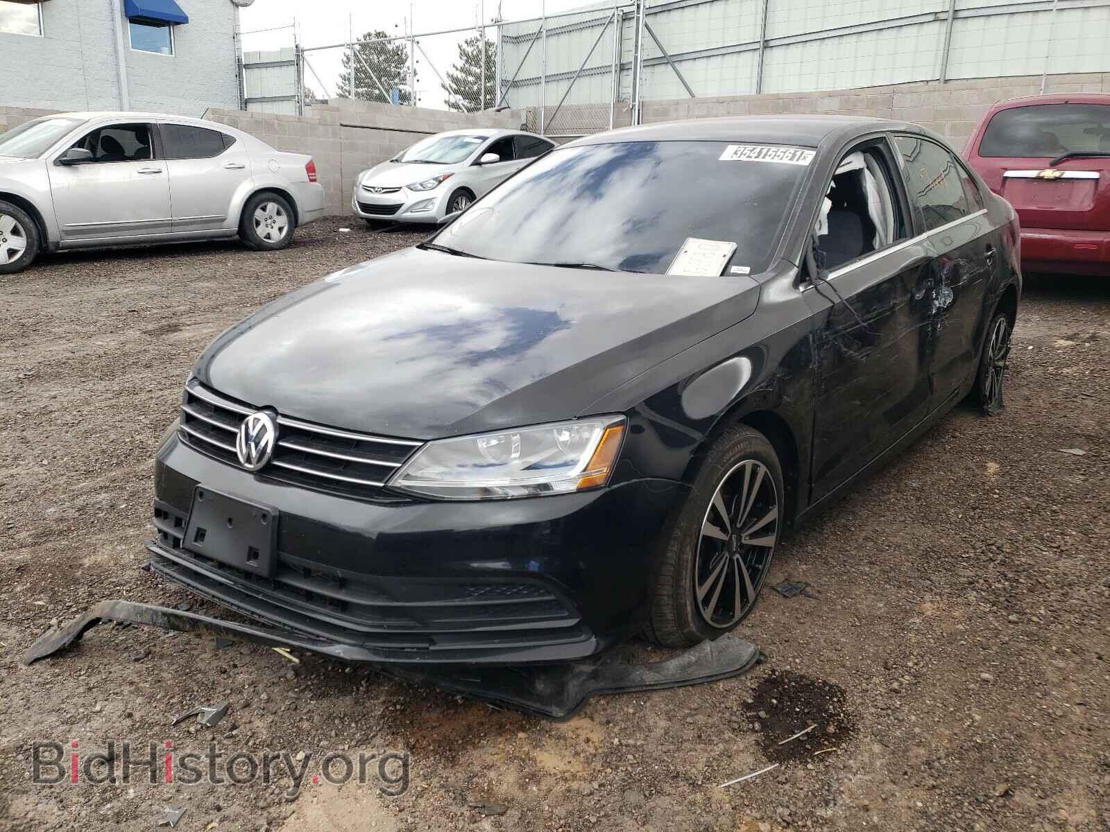 2017 VOLKSWAGEN JETTA - VIN: 3VW2B7AJ2HM270811 - Photo 2