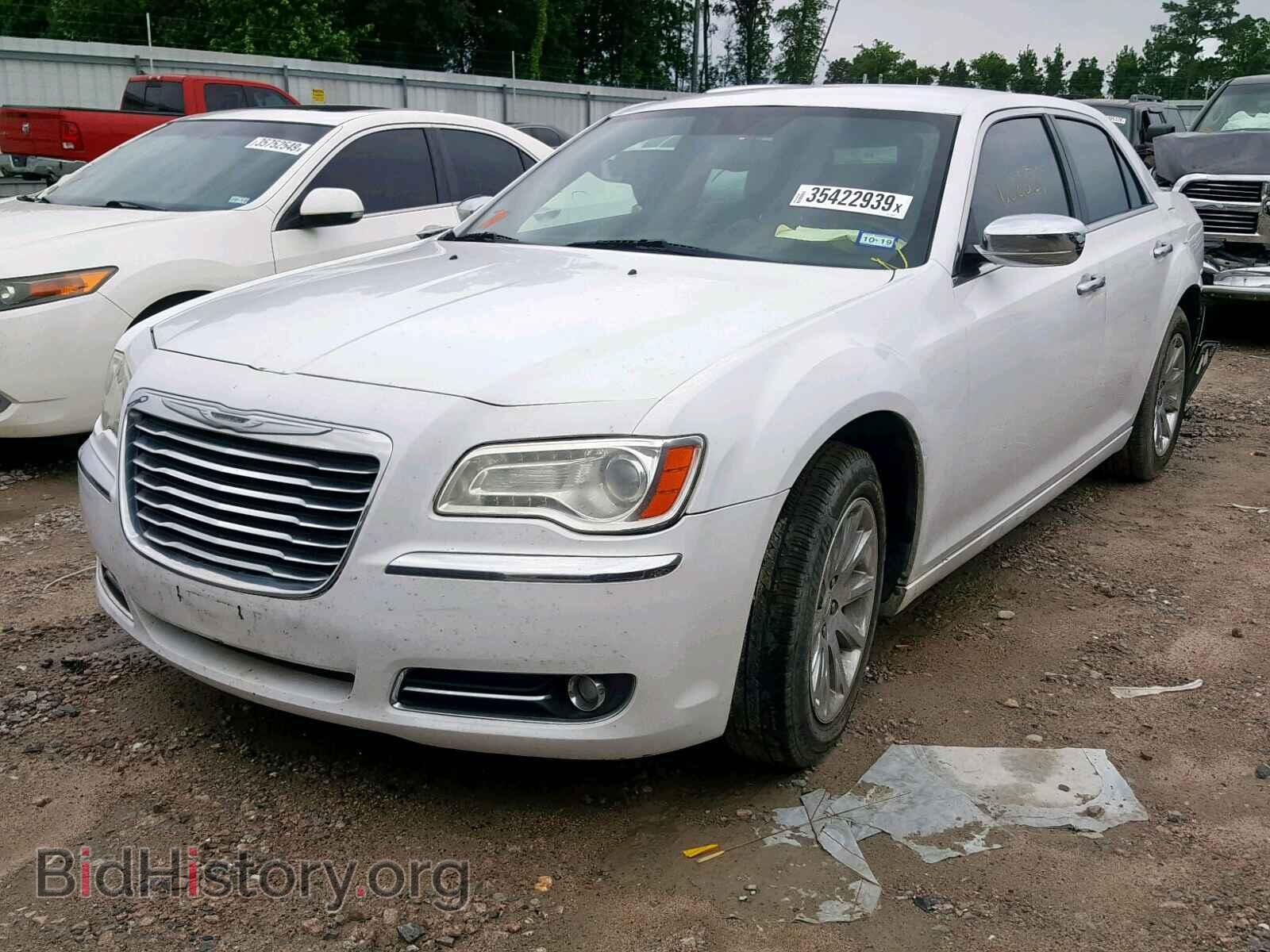 2011 CHRYSLER 300 - VIN: 2C3CA5CG0BH519147 - Фото 2