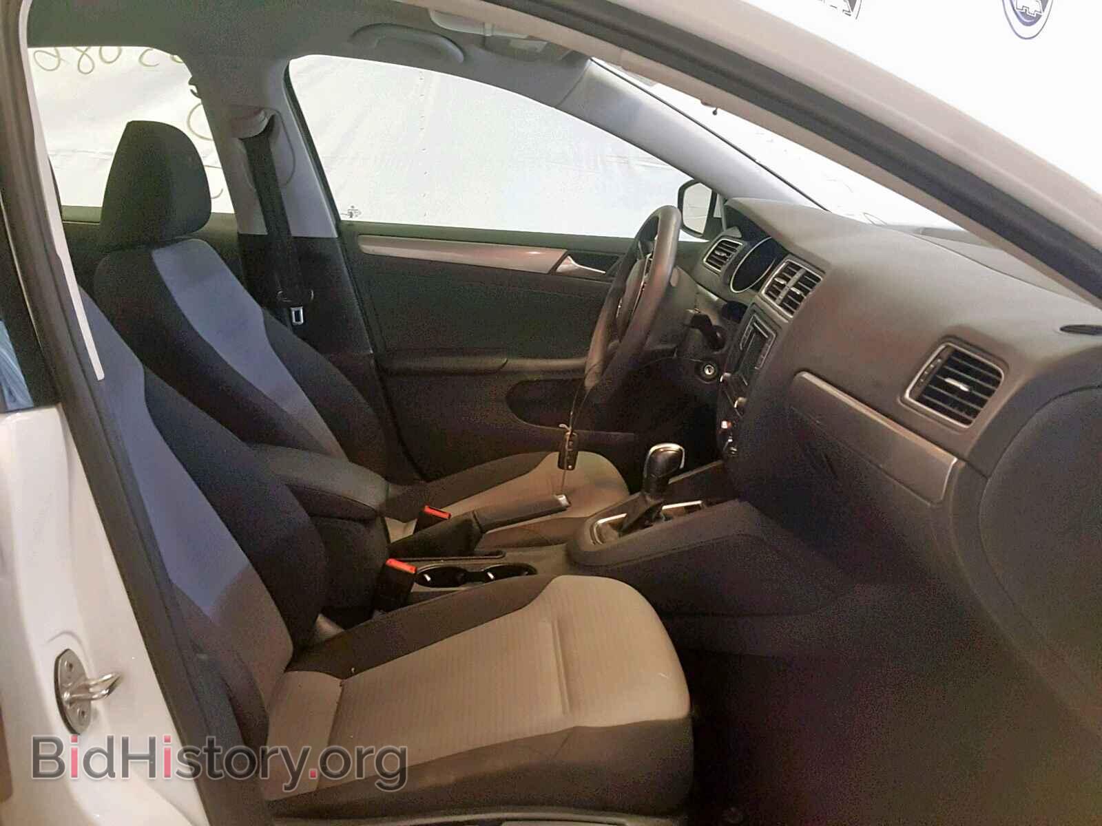 2017 VOLKSWAGEN JETTA - VIN: 3VW2B7AJ9HM370629 - Photo 5