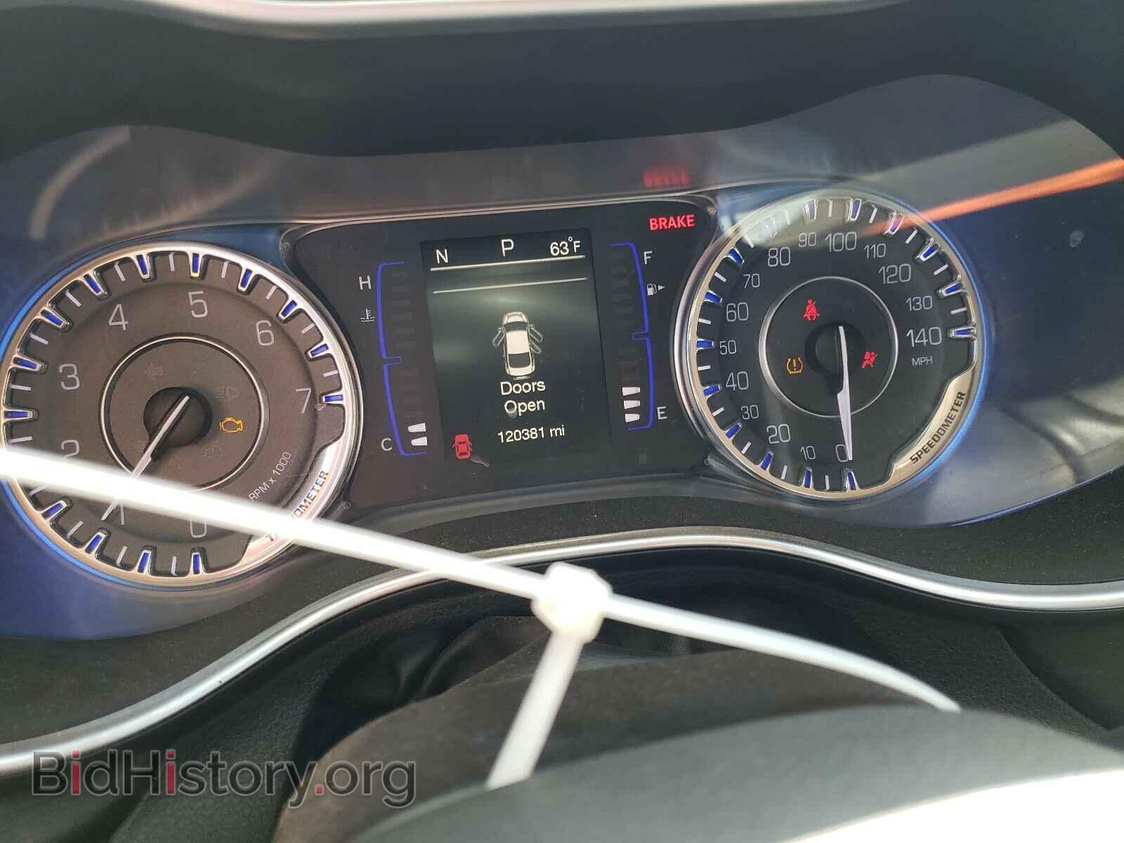 2016 CHRYSLER 200 - VIN: 1C3CCCAB2GN112080 - Фото 8