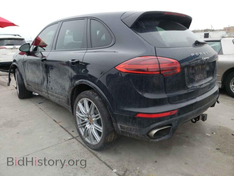 2017 Porsche CAYENNE (VIN WP1AA2A26HKA83476) — фото 3 из 10