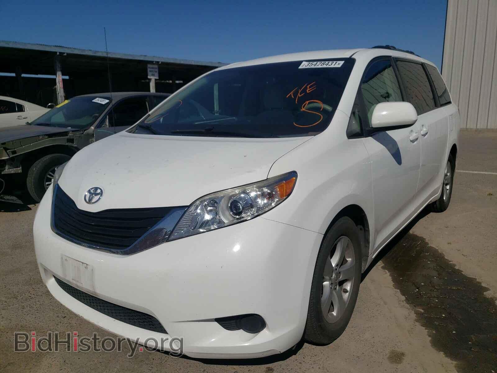 2012 TOYOTA SIENNA - VIN: 5TDKK3DC2CS195576 - Фото 2