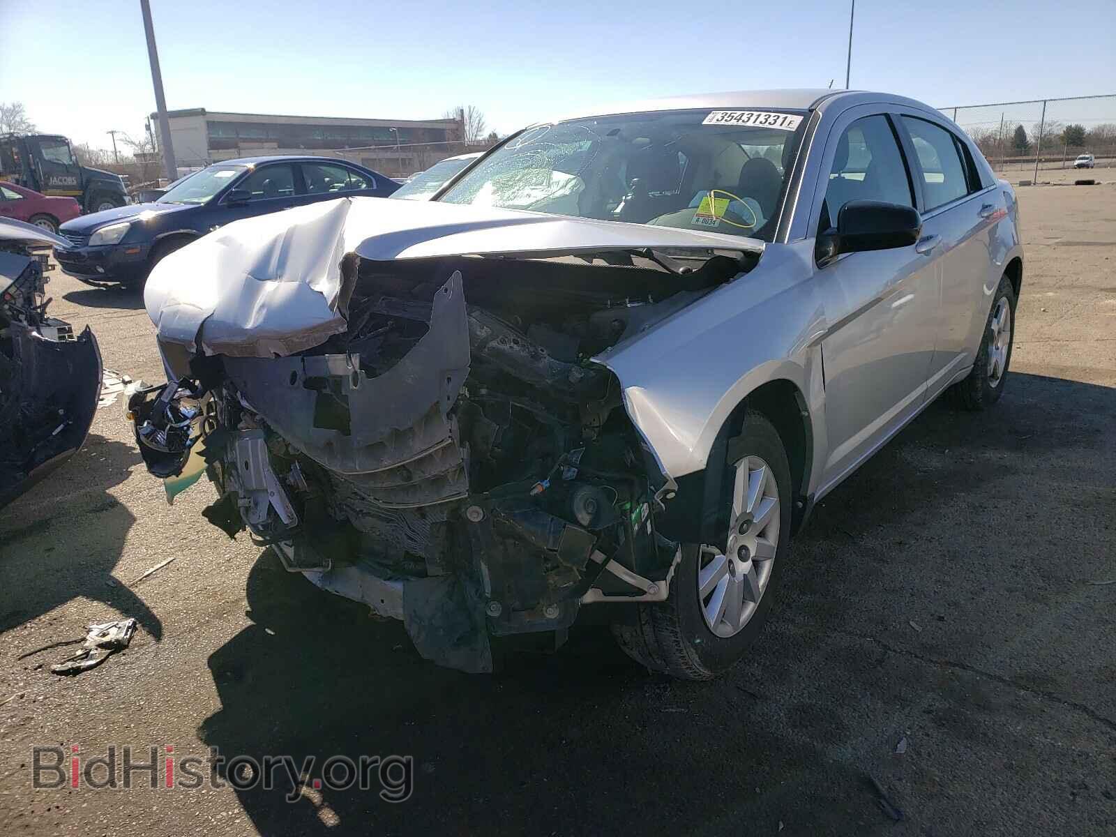 2010 CHRYSLER SEBRING - VIN: 1C3CC4FB3AN207463 - Фото 2