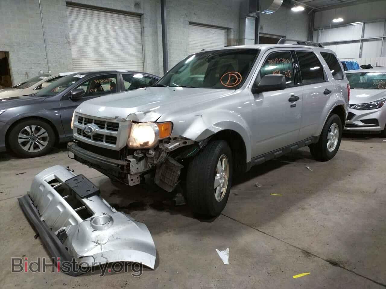 2011 FORD ESCAPE - VIN: 1FMCU0D77BKA14621 - Фото 2