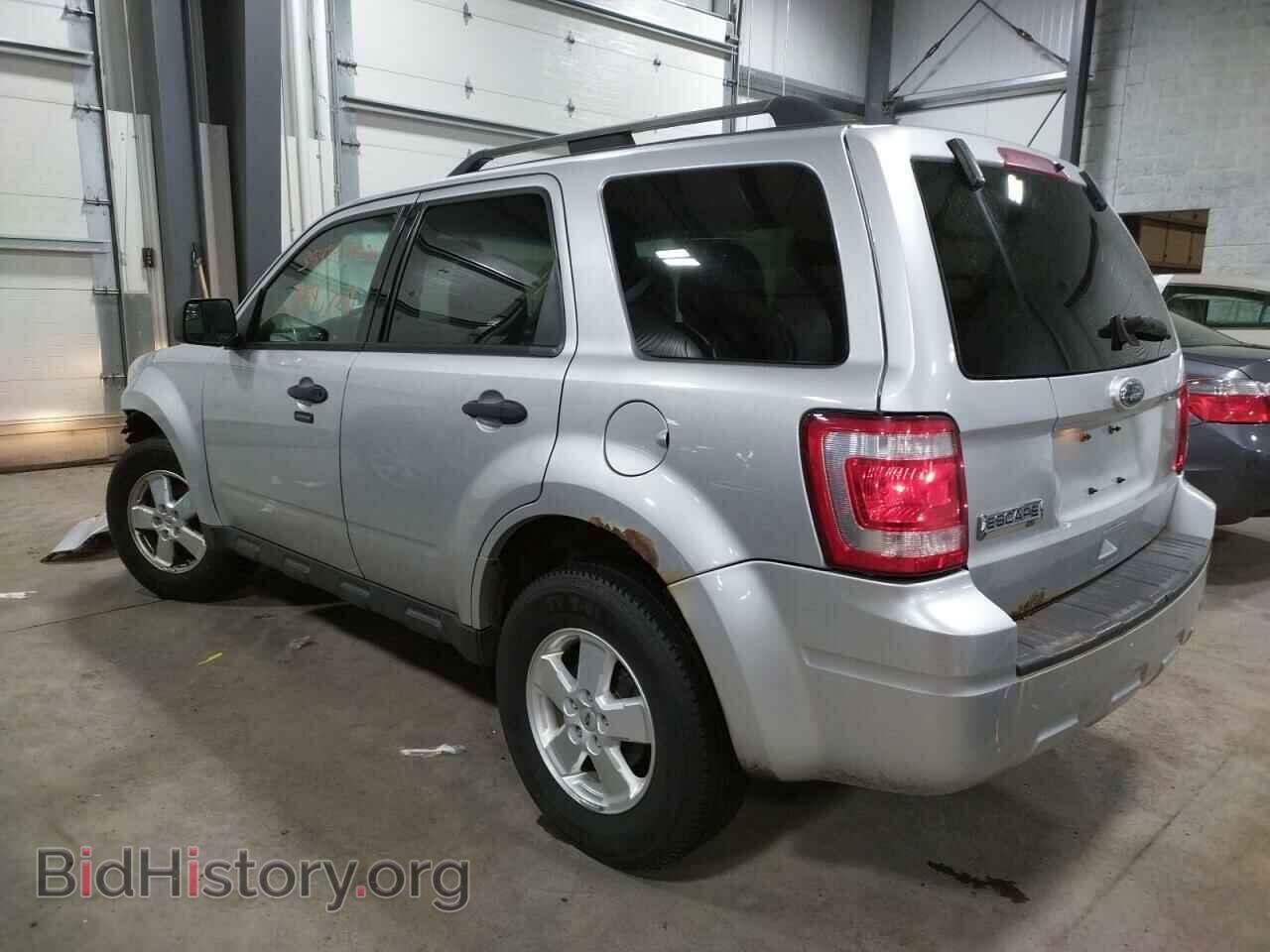 2011 FORD ESCAPE - VIN: 1FMCU0D77BKA14621 - Фото 3