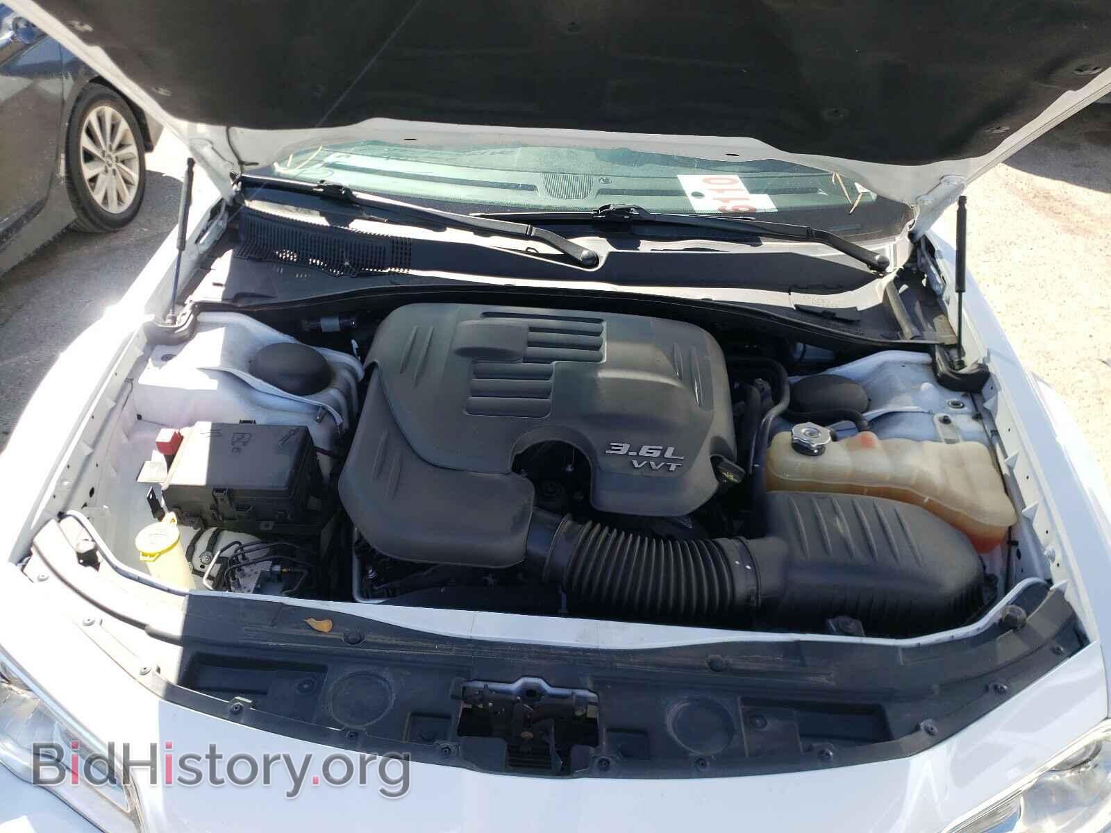 2016 CHRYSLER 300 - VIN: 2C3CCAAG3GH307906 - Фото 7