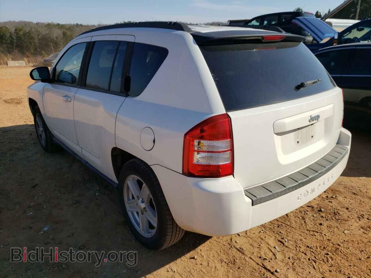 2010 JEEP COMPASS - VIN: 1J4NT4FA7AD513819 - Фото 3