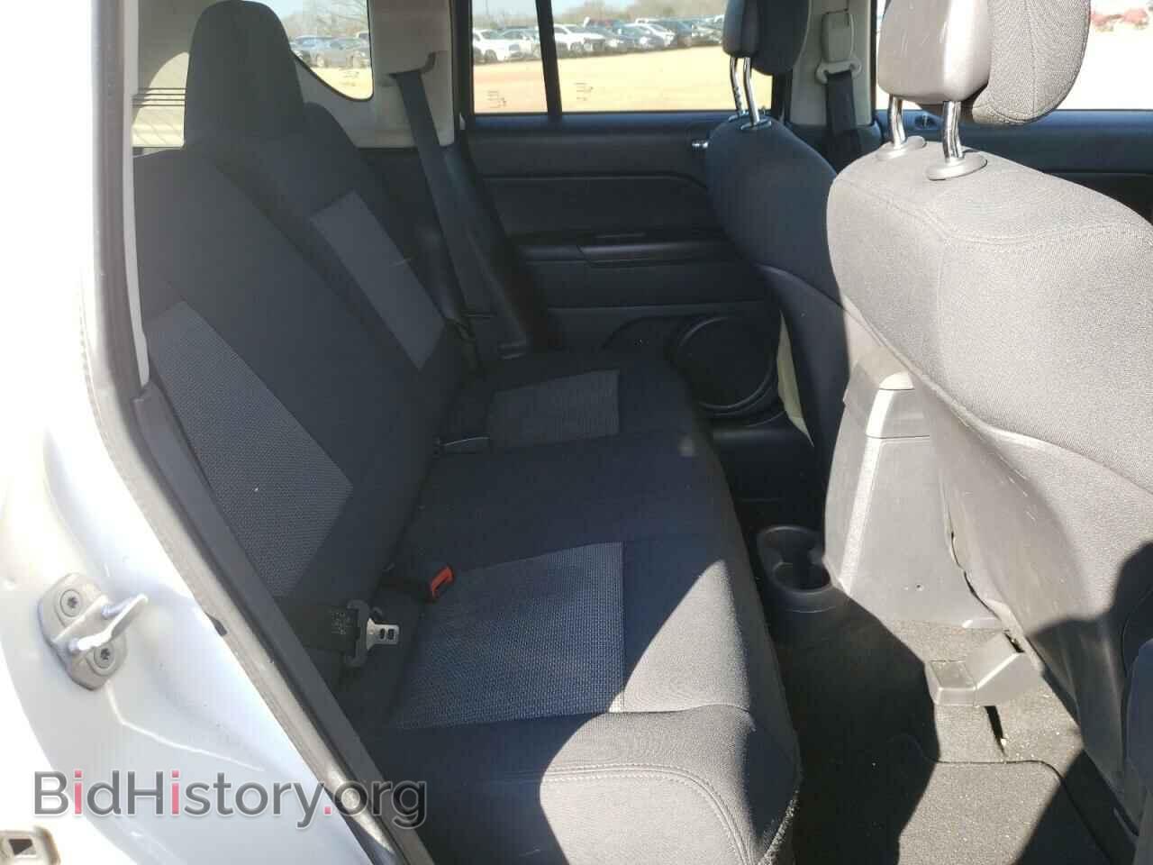 2010 JEEP COMPASS - VIN: 1J4NT4FA7AD513819 - Фото 6