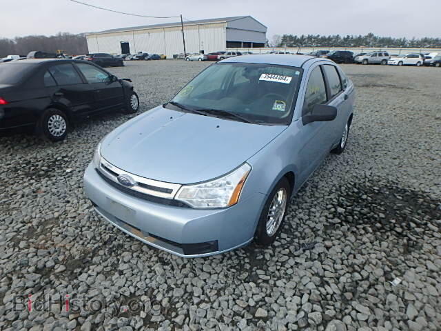 2009 FORD FOCUS - VIN: 1FAHP35N19W103139 - Фото 2