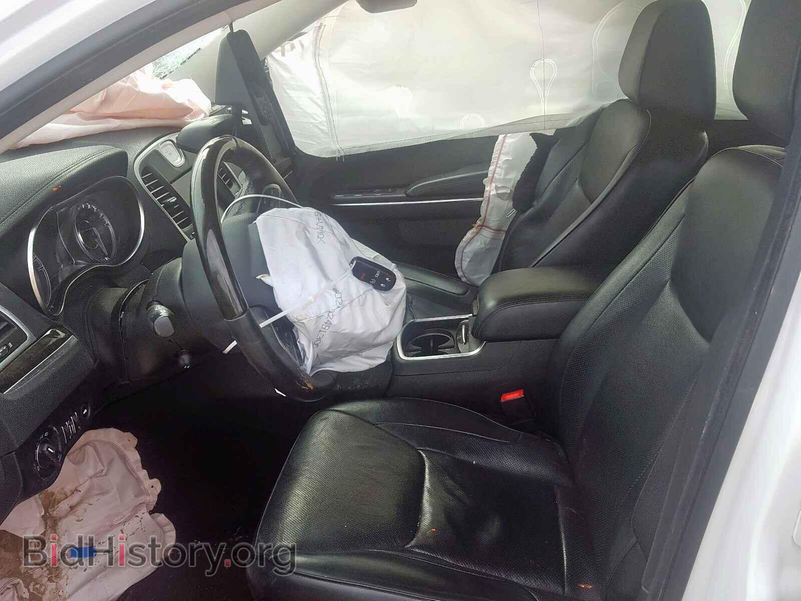 2016 CHRYSLER 300 - VIN: 2C3CCAEG5GH278001 - Фото 5
