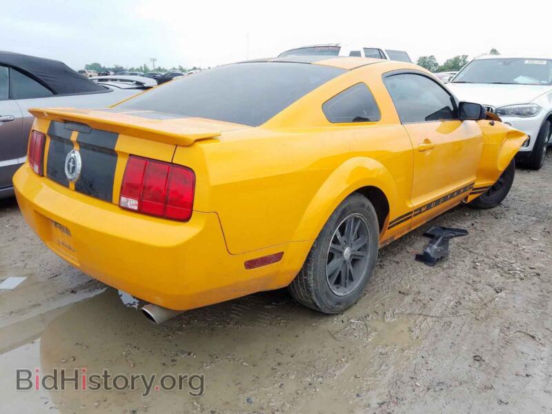 2007 Ford MUSTANG (VIN 1ZVFT80N475321111) — фото 4 из 10