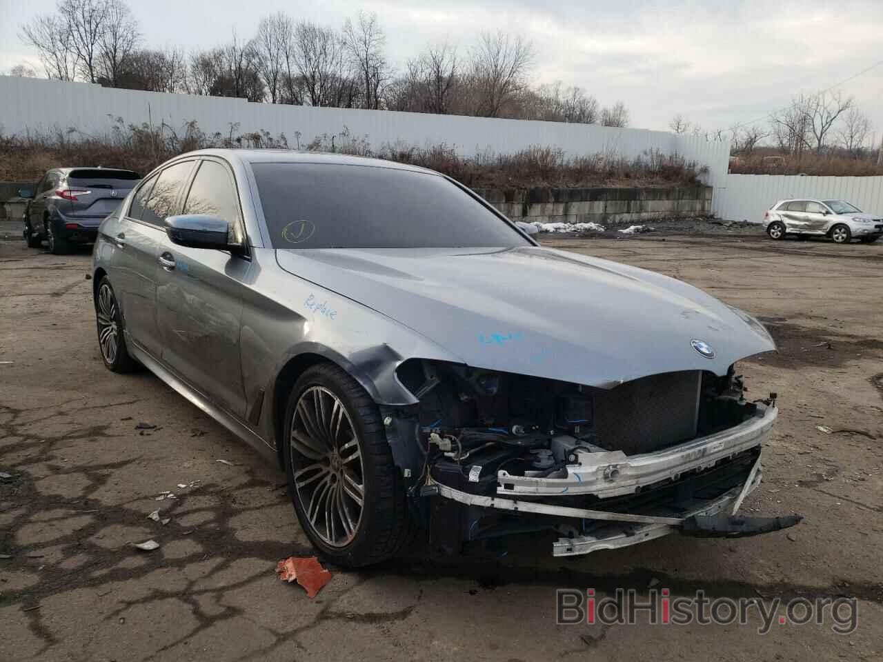 Photo WBAJA7C51JG908402 - BMW 5 SERIES 2018