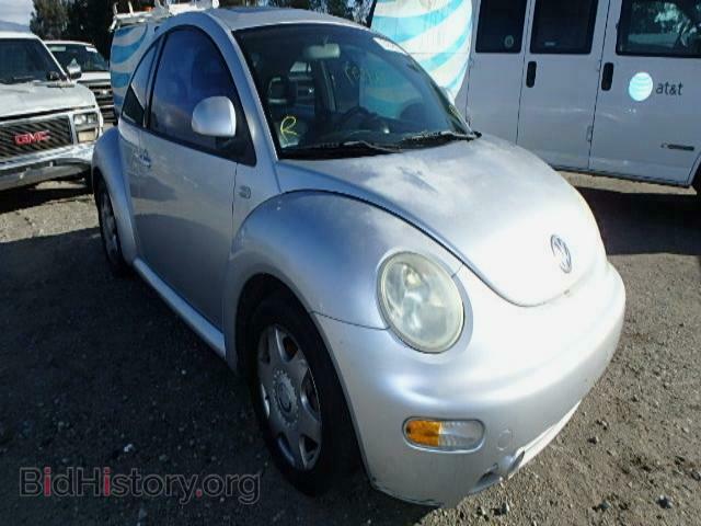 Photo 3VWCC21C7YM402127 - VOLKSWAGEN BEETLE 2000